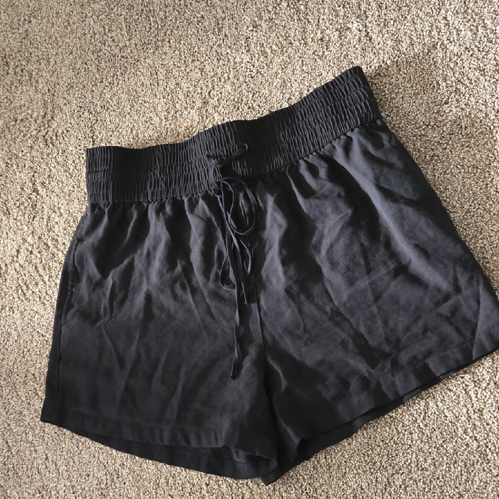 Open Edit Black Women's Shorts Size Large - Picture 2 of 4